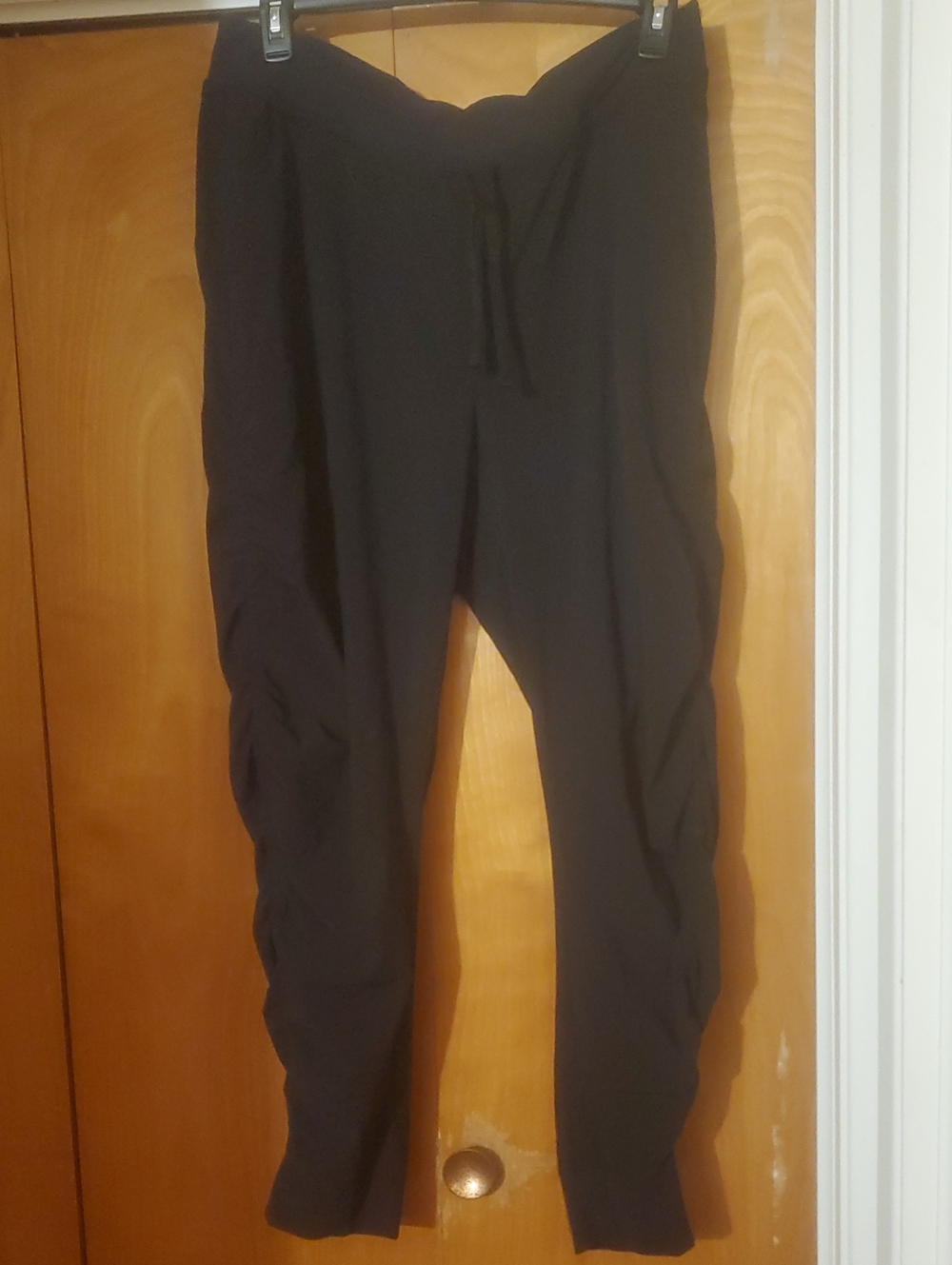 Athleta Attitude Pants Size 16T Black Ruched Side Jogger Pants